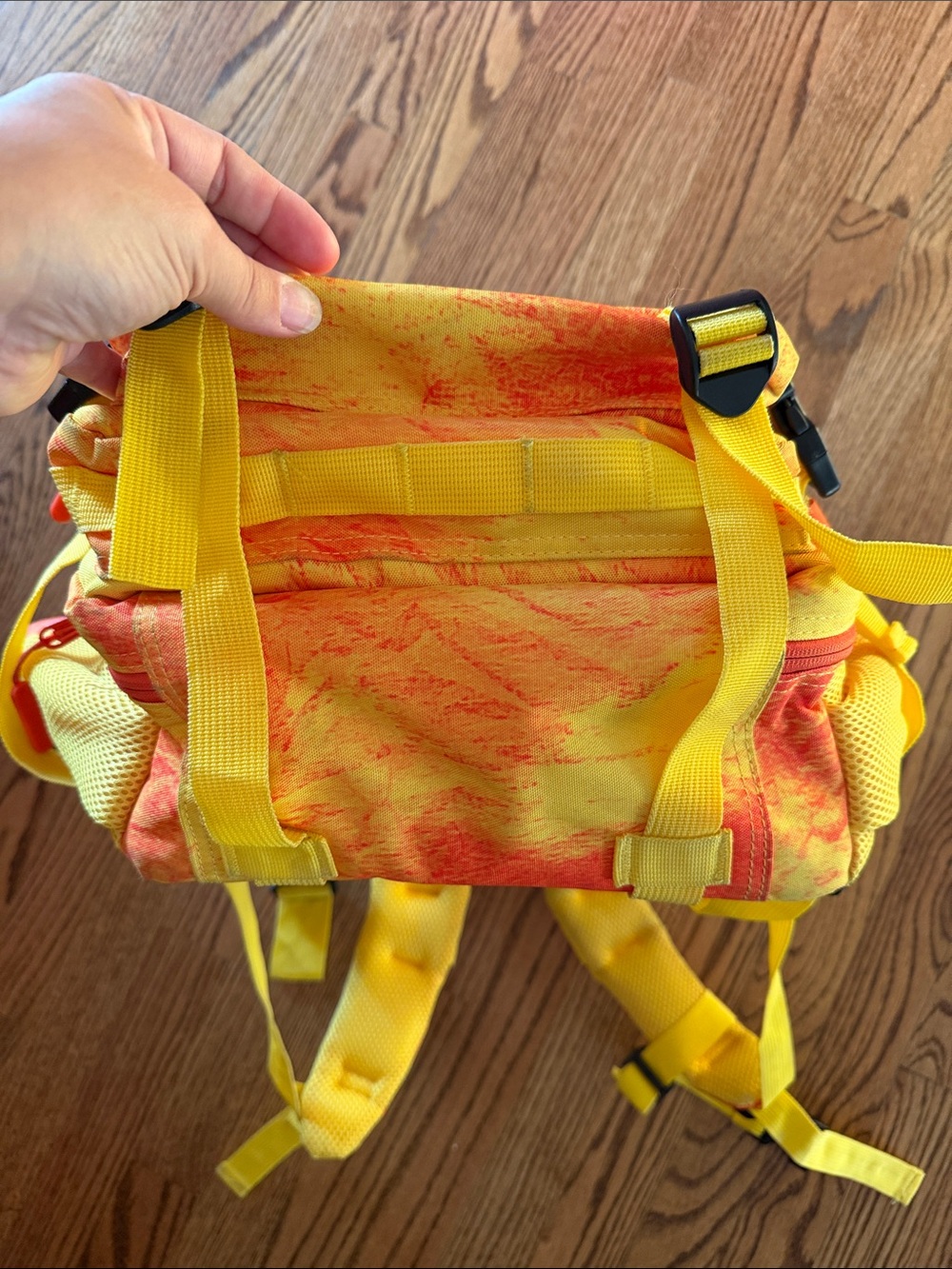 Rare WOLFpak fire Yellow and Red Backpack - Picture 3 of 7